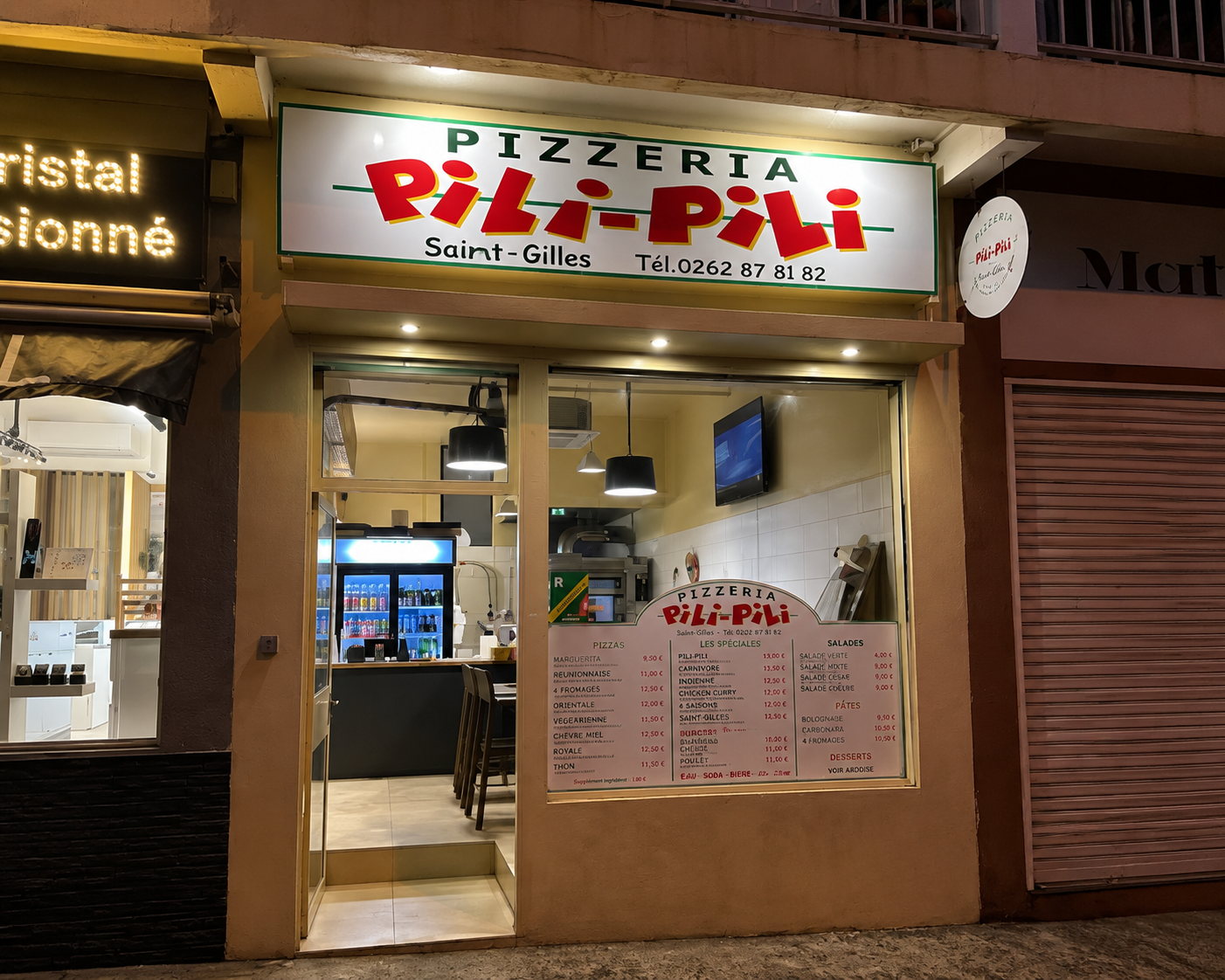 Façade de la pizzeria Pili-Pili à Saint-Gilles-les-Bains